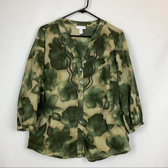 Green flower blouse   - Picture 1 of 4